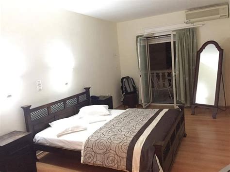 Korinthos Hotel, Corinth .